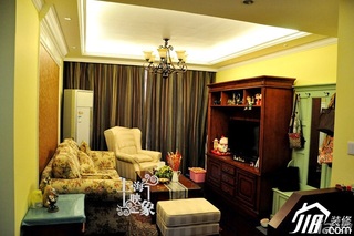 田园风格一居室温馨暖色调富裕型客厅沙发图片