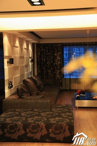 混搭风格跃层豪华型客厅沙发背景墙沙发图片