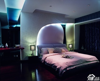 混搭风格公寓梦幻豪华型卧室床图片
