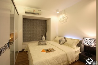 欧式风格公寓舒适豪华型卧室飘窗床效果图