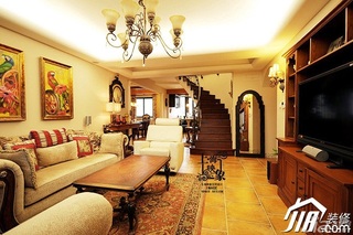欧式风格别墅古典暖色调富裕型140平米以上客厅沙发图片