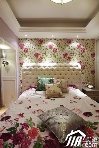简约风格复式富裕型80平米卧室床效果图