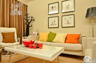 简约风格一居室温馨暖色调富裕型客厅沙发效果图