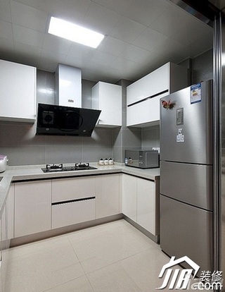 简约风格公寓白色经济型70平米厨房橱柜定做