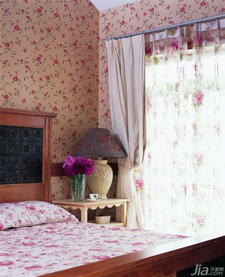 东南亚风格别墅古典原木色富裕型140平米以上卧室床效果图