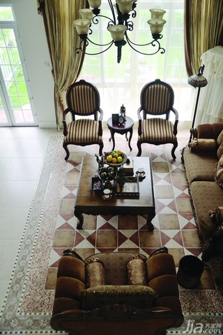 混搭风格别墅白色富裕型客厅沙发图片