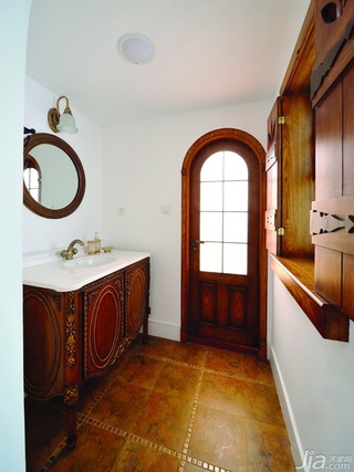 混搭风格别墅白色富裕型卫生间洗手台图片