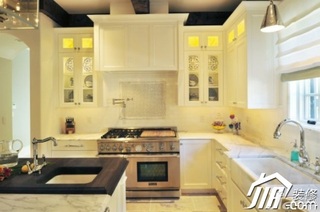 简约风格白色经济型70平米厨房橱柜图片