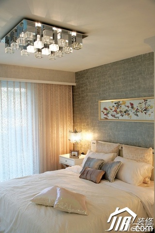 简约风格复式大气富裕型卧室床图片