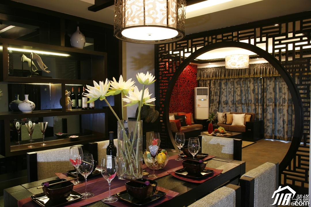 公寓装修,富裕型装修,中式风格,客厅,餐厅,沙发,窗帘,灯具,餐桌,茶几