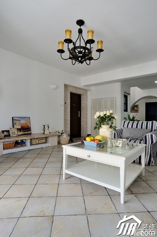 地中海风格复式唯美蓝色经济型客厅沙发图片