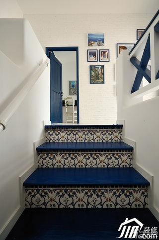地中海风格复式唯美蓝色经济型楼梯设计