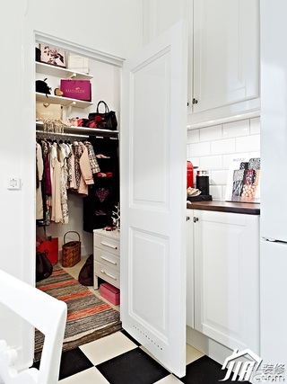 北欧风格公寓白色经济型90平米衣帽间橱柜设计图纸