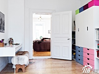 北欧风格公寓简洁白色经济型90平米书房书架图片
