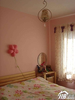 简约风格公寓浪漫粉色5-10万卧室床图片