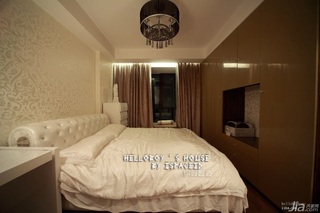 简约风格别墅温馨豪华型120平米卧室床效果图