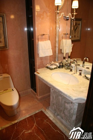 欧式风格别墅豪华型浴室柜效果图