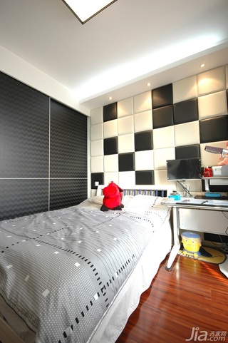 欧式风格二居室浪漫白色豪华型儿童房飘窗床图片