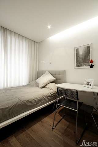 简约风格二居室大气米色豪华型卧室床图片