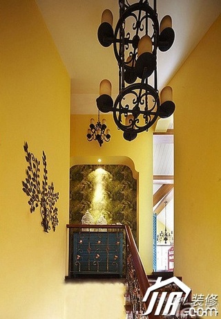 地中海风格复式经济型120平米楼梯灯具图片