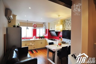 混搭风格小户型可爱红色经济型厨房橱柜设计图