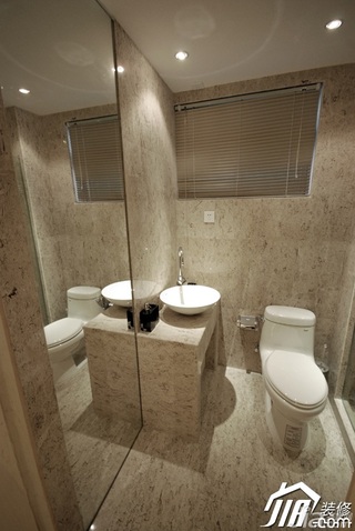 简约风格公寓白色富裕型浴室柜图片