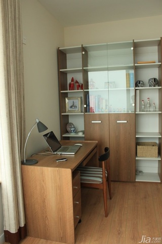 简约风格公寓简洁经济型80平米书房书桌效果图