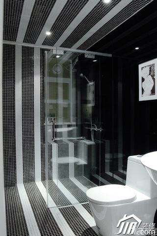 简约风格三居室白色富裕型淋浴房设计