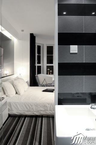 简约风格三居室白色富裕型卧室卧室背景墙床图片