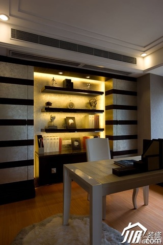 欧式风格二居室奢华豪华型110平米书房书桌效果图
