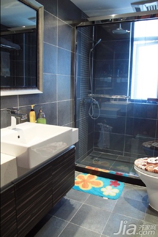 日式风格三居室温馨暖色调富裕型90平米卫生间洗手台图片