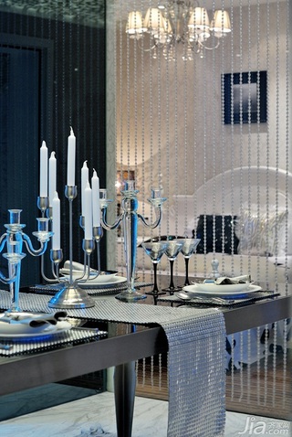 欧式风格四房大气白色富裕型餐厅餐桌效果图