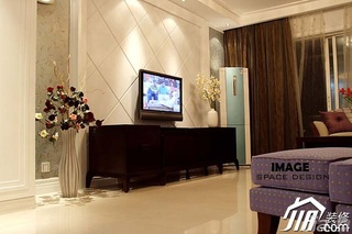 欧式风格二居室浪漫富裕型客厅电视背景墙电视柜图片