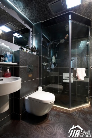 简约风格复式稳重白色豪华型淋浴房设计
