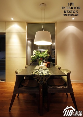 简约风格公寓艺术富裕型130平米餐厅餐桌效果图