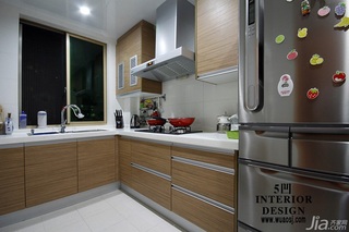 简约风格公寓原木色富裕型130平米厨房橱柜安装图
