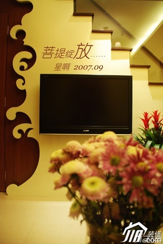 东南亚风格别墅富裕型客厅电视背景墙装修图片