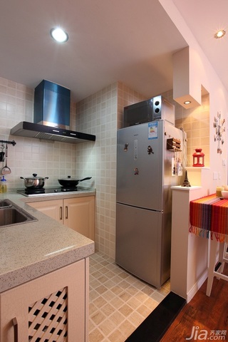 一居室温馨白色富裕型50平米厨房橱柜设计