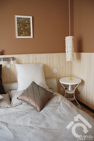 日式风格小户型小清新白色经济型80平米卧室床图片