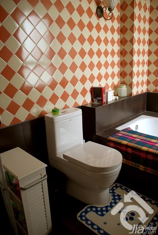 日式风格小户型小清新白色经济型80平米卫生间浴缸图片
