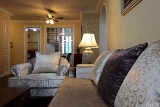简约风格二居室大气豪华型客厅沙发图片