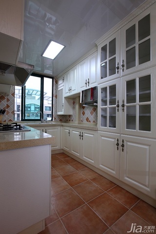 简约风格二居室大气白色豪华型厨房橱柜效果图