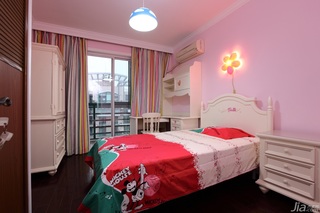 简约风格二居室大气豪华型儿童房床效果图