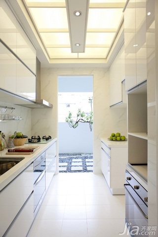 简约风格三居室大气米色富裕型厨房橱柜效果图
