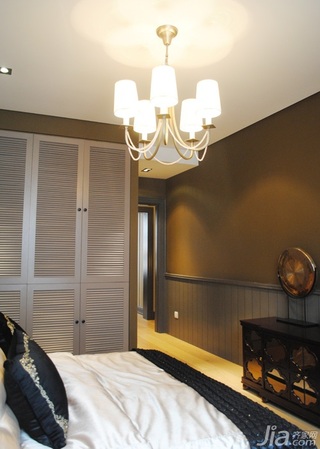 宜家风格二居室温馨暖色调富裕型卧室床效果图