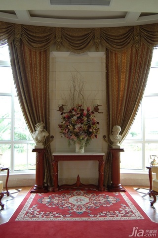 欧式风格别墅奢华白色富裕型客厅窗帘效果图