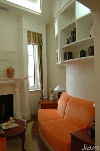 欧式风格别墅奢华白色富裕型沙发效果图
