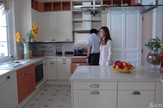 欧式风格别墅奢华白色富裕型厨房橱柜设计