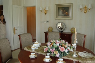 欧式风格别墅奢华白色富裕型餐厅餐桌图片