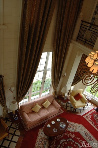 欧式风格别墅奢华白色富裕型客厅沙发图片